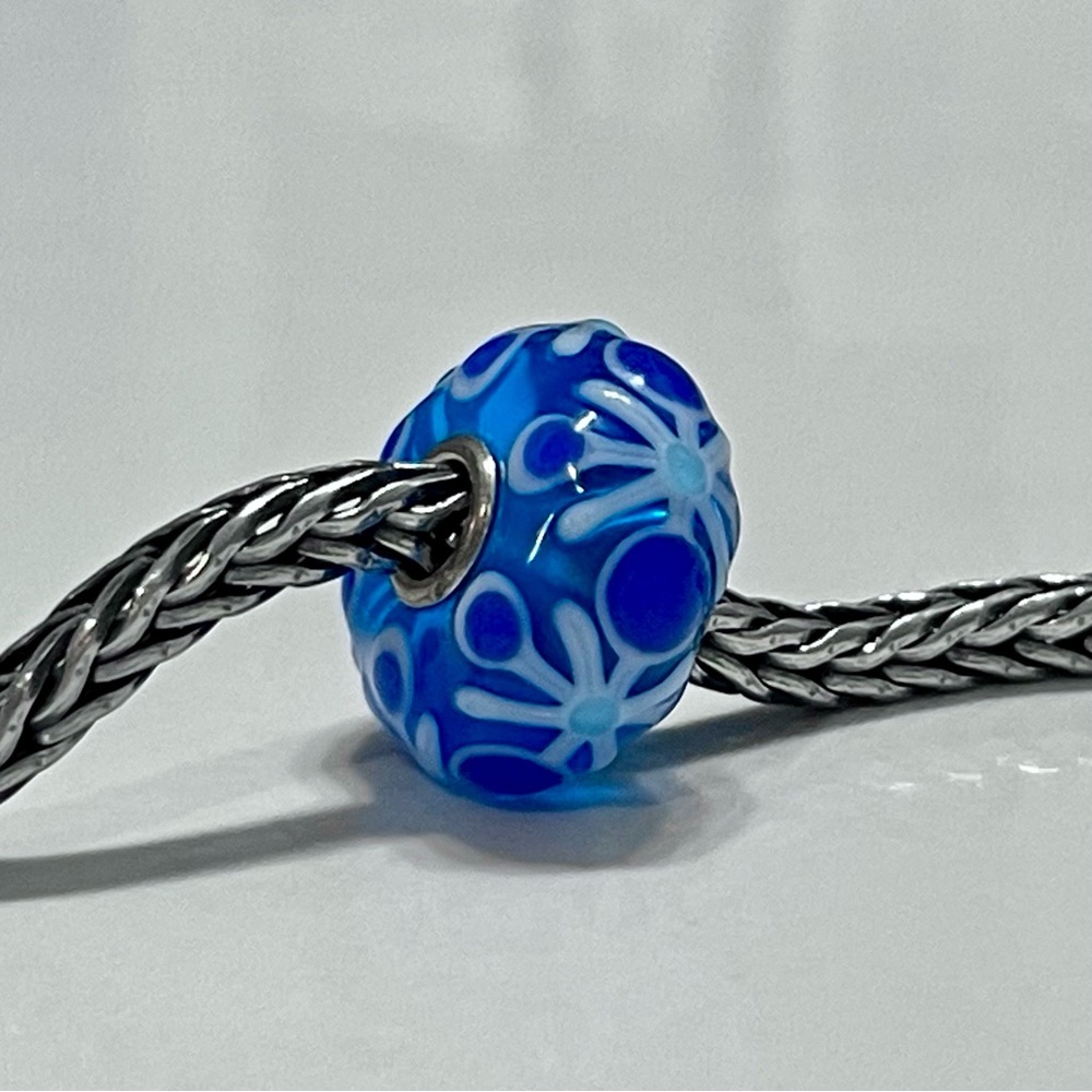 Authentic Trollbeads Winter Forest Snowflake Unique Bead